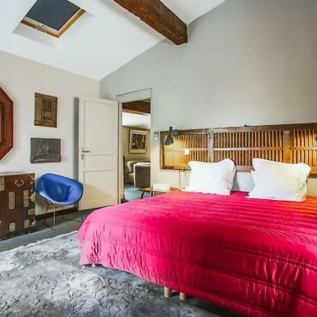 Ambrose Sole Villa *